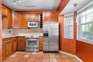 610 14th Court, Fort Lauderdale, FL 33316 - MLS#F10523695