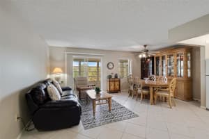 4980 E Sabal Palm Blvd 330, Tamarac, FL 33319 - MLS#F10523722