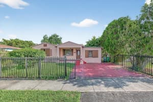2920 Nw 69th St, Miami