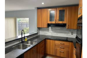 7220 SW 44th Ct 7220, Davie, FL 33314 - MLS#F10523758