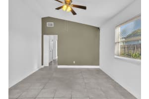 525 NW 10th Ave, Boynton Beach, FL 33435 - MLS#F10523792