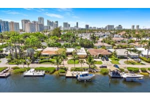 804 S Southlake Dr, Hollywood