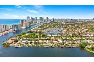 804 S Southlake Dr, Hollywood, FL 33019 - MLS#F10523810