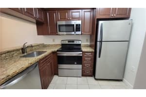 18102 Glenmoor Dr, West Palm Beach, FL 33409 - MLS#F10523820