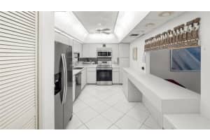 806 Cypress Grove Ln 107, Pompano Beach, FL 33069 - MLS#F10523827