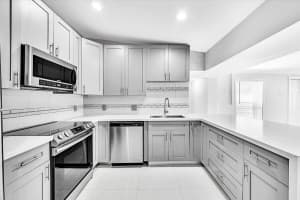 700 NE 3rd Avenue, Pompano Beach, FL 33060 - MLS#F10523855
