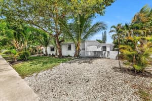 700 NE 3rd Avenue, Pompano Beach, FL 33060 - MLS#F10523859