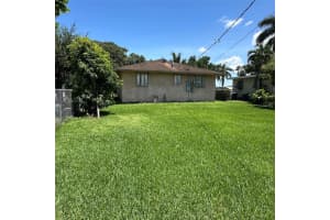 387 Cypress Ave, Pahokee, FL 33476 Sold 10/27/25