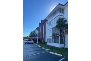 2061 NW 47th Ter 2P, Lauderhill, FL 33313 Sold 12/31/25