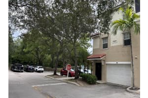 5800 W SAMPLE RD 201-1, Coral Springs, FL 33067 - MLS#F10523894