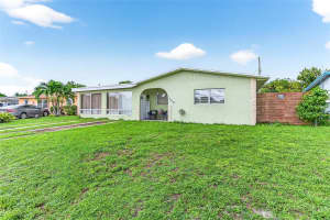 640 SW 28th Way, Fort Lauderdale, FL 33312 - MLS#F10523898