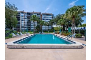 1400 Saint Charles Place, Pembroke Pines, FL 33026 - MLS#F10523906