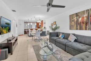 132 NW 98th Ter 132, Plantation, FL 33324 - MLS#F10523907