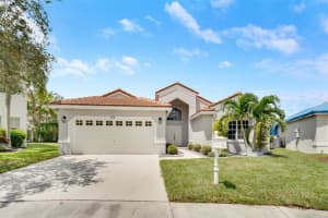 558 Slippery Rock Rd, Weston