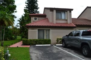 3539 Inverrary Blvd W, Lauderhill