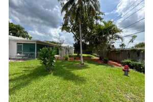 1101 NW 74th Ter, Plantation, FL 33313 - MLS#F10523980
