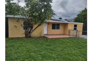 128 Miami Gardens Road, West Park, FL 33023 - MLS#F10524027