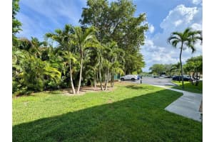 351 Ne 19th Pl 109k, Wilton Manors