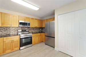 8113 NW 71st Ct 8113, Tamarac, FL 33321 Sold 10/02/25