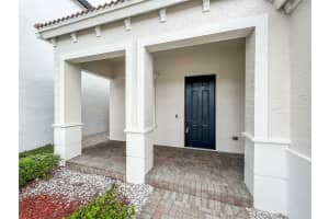 19293 NE 8th Ct, Miami, FL 33179 Sold 10/14/25