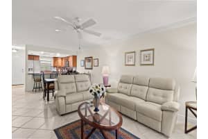 400 18th St B6, Vero Beach