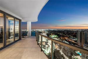 100 Las Olas Boulevard, Fort Lauderdale, FL 33301 - MLS#F10524143