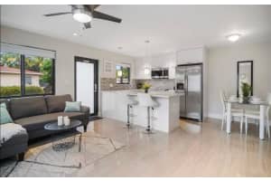 320 NE 15th Ave 3, Fort Lauderdale, FL 33301 - MLS#F10524148