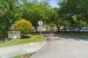 3300 W Rolling Hills Cir 704, Davie, FL 33328 - MLS#F10524191
