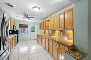 1337 NE 16th Ave 1337, Fort Lauderdale, FL 33304 - MLS#F10524200