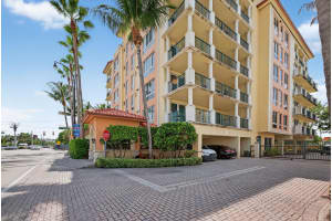 9 NE 20th Ave 302, Deerfield Beach, FL 33441 Sold 10/10/25