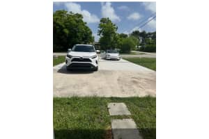 1698 NE 181st St, North Miami Beach, FL 33162 - MLS#F10524251
