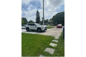 1698 NE 181st St, North Miami Beach, FL 33162 - MLS#F10524251