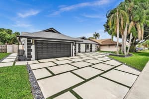8301 NW 52nd St, Lauderhill, FL 33351 - MLS#F10524274