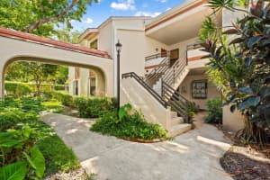 9821 Nw 3rd St 9821, Plantation