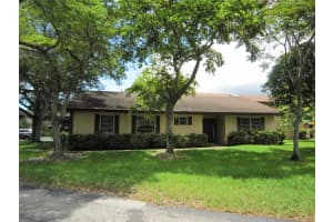 2229 Nova Village Dr 2229, Davie