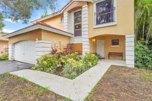 14980 Durham Ln, Davie, FL 33331 - MLS#F10524342
