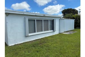 110 Leisure Blvd, Pompano Beach, FL 33064 - MLS#F10524343
