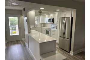 5860 NW 44th St, Lauderhill, FL 33319 - MLS#F10524345