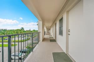 3150 N Palm Aire Dr 403, Pompano Beach, FL 33069 - MLS#F10524347