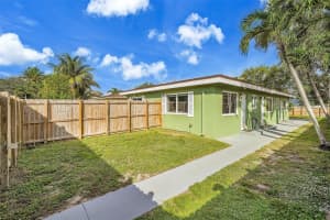 513 SW 15th St, Fort Lauderdale, FL 33315 - MLS#F10524370