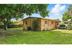 3470 NW 4th St, Lauderhill, FL 33311 - MLS#F10524379