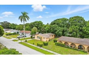 3470 NW 4th St, Lauderhill, FL 33311 - MLS#F10524379