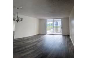 1024 SE 4th Ave 204, Dania Beach, FL 33004 - MLS#F10524386