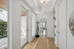 63 Isle Of Venice Dr 63, Fort Lauderdale, FL 33301 - MLS#F10524398