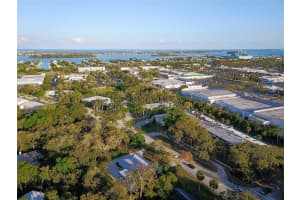 677 Royal Palm Blvd 8, Vero Beach, FL 32960 - MLS#F10524400