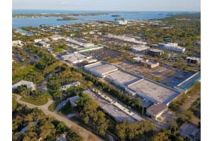 677 Royal Palm Blvd 8, Vero Beach, FL 32960 - MLS#F10524400