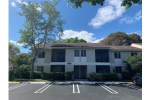 103 Gardens Dr 202, Pompano Beach