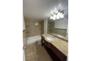 7110 Fairway Dr L19, Miami Lakes, FL 33014 - MLS#F10524465