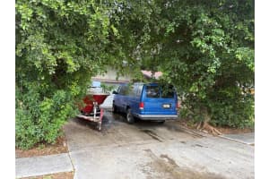 2109 Pinehurst Drive, West Palm Beach, FL 33407 - MLS#F10524510