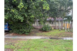 2109 Pinehurst Drive, West Palm Beach, FL 33407 - MLS#F10524510